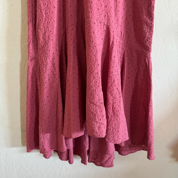 Taylor V-Neck Sleeveless Eyelet Dress Maxi - Picture 2 of 7